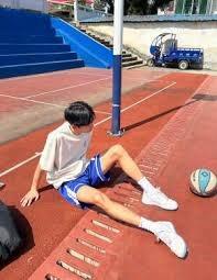 封神！62岁穆帅2射正绞杀64%控球，皇马决定欧冠生死？